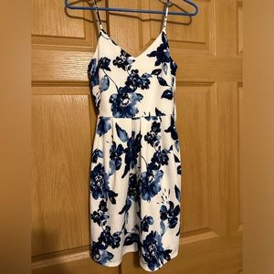 Monteau Los Angeles Spring Dress